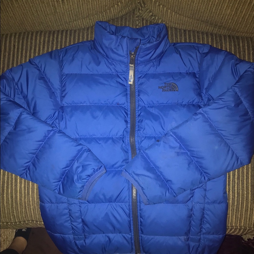 Boys North face puffer coat (medium 10/12)